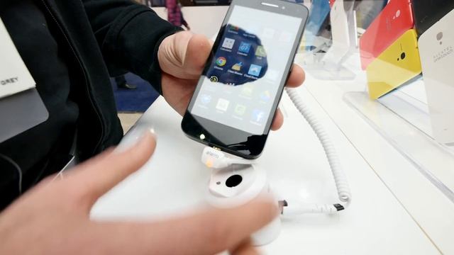 Alcatel OneTouch Pop 2 4.5 im Hands On [4K Deutsch] смотреть онлайн