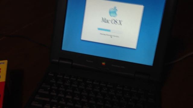 OS X running on 1997 Apple Powerbook 2400c смотреть онлайн