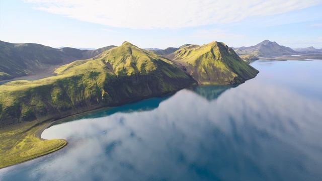 macOS Sonoma wallpaper/screensaver collection: the coast of Iceland смотреть онлайн