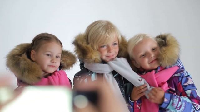 Коллекция зимней одежды для девочек "Теплый снег" смотреть онлайн