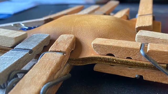 D.I.Y Leather AirPods Case смотреть онлайн