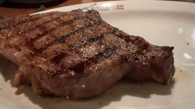 TEXAS ROADHOUSE VS LONGHORNS PT2 смотреть онлайн