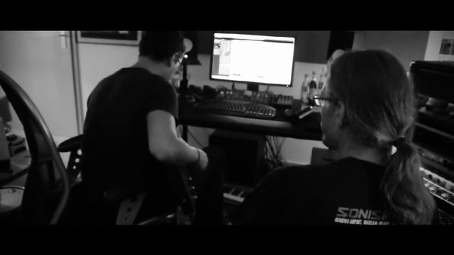nicologic - The Same Routine (Official Studio Video - on iTunes, amazon etc.) смотреть онлайн