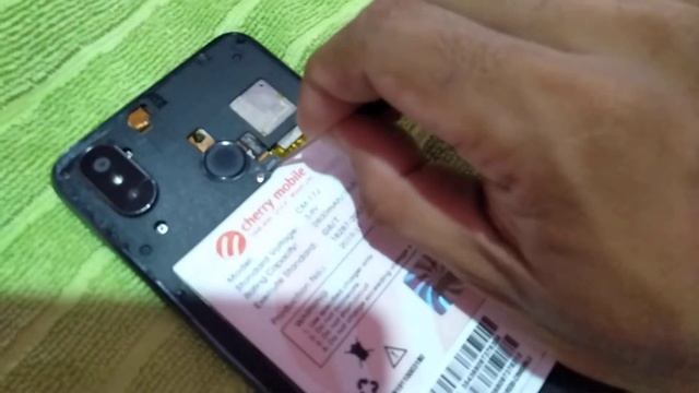 How to disassemble housing of cherry mobile flare s8 смотреть онлайн