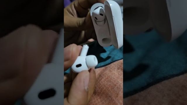 Airpods PRO Gen 2 Refurbished US Unit (Physical appereance and Case sound) смотреть онлайн