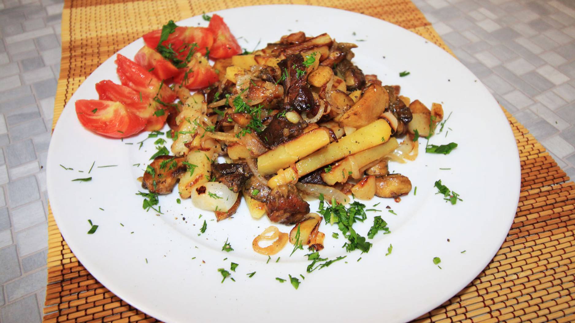 Картошка жареная с грибами смотреть онлайн