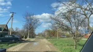 Ездили в Краснодар по делам ! Купили Алисе книгу о которой она мечтала ! Показываю свои тюльпаны