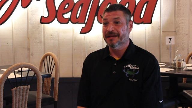 Al's Seafood gets an upgrade thanks to the Food Network смотреть онлайн