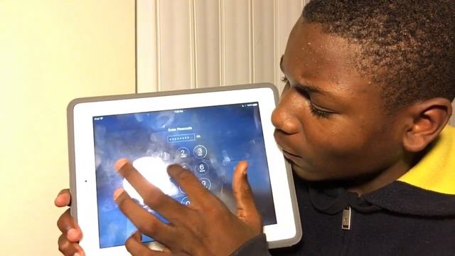 How to unlock an iPad Without the Passcode or ITunes!!!! WITHOUT A COMPUTER! (2021) смотреть онлайн