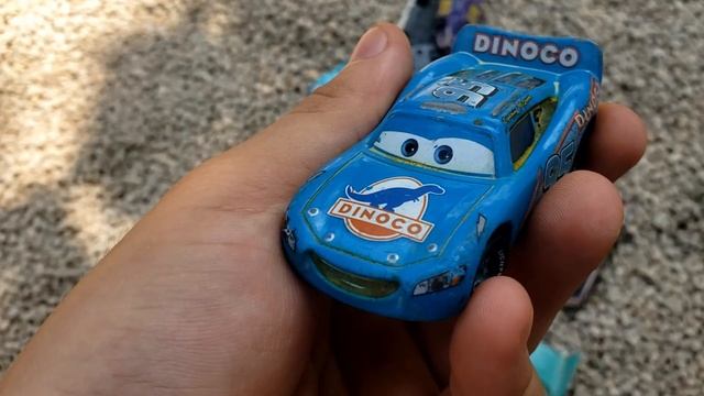 Lightning McQueen Cars: Looking For Disney Pixar Cars #lightningmcqueen #cars