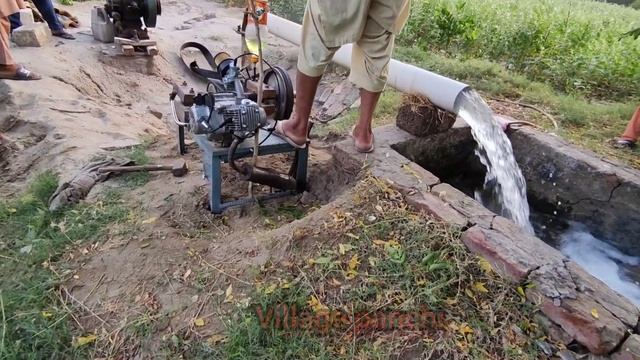 old Tubewell Extract Water on CD 70 bike engine Amazing performance смотреть онлайн