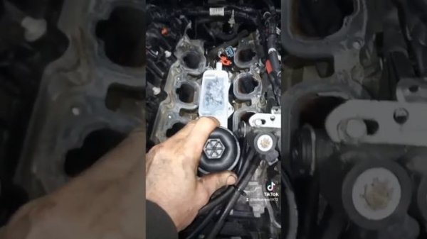 Dodge Challenger Замена теплообменника.