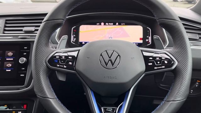 Approved Used Volkswagen Tiguan R 2.0 TSI 320PS 4M Deep Black | Wrexham Volkswagen смотреть онлайн