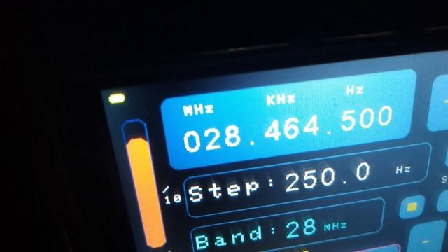 28 MHz. Эфир на 10 метрах на простой самодельный КВ приёмник: stm32, ILI9341, si5351, sa612. смотреть онлайн