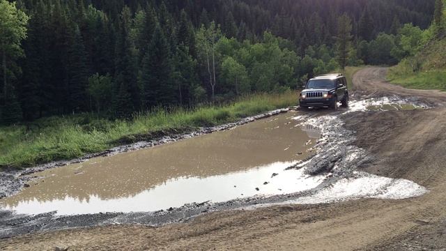 2008 Jeep Commander Offroad 2 смотреть онлайн