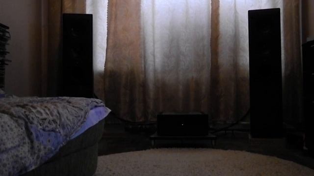 KEF Reference Model Three
