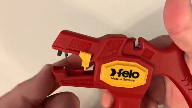 Best Strippers In The World ? Felo Automatic Wire Stripper 0715762681 смотреть онлайн