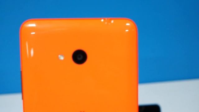Microsoft Devices Lumia 640 + 640 XL hands-on - MobileSyrup.com смотреть онлайн