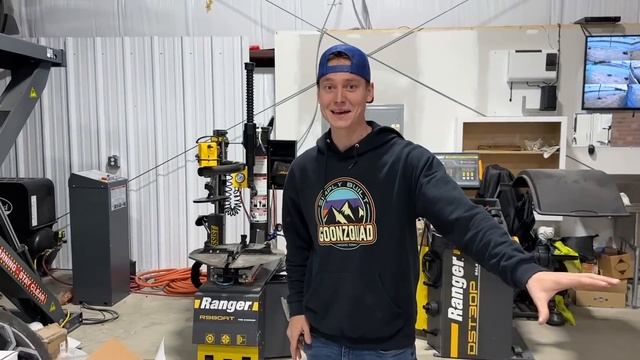 Rebuilding A Wrecked Lamborghini Urus Part 18!!! смотреть онлайн