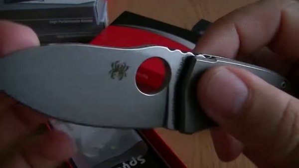 C158TIP - Spyderco Techno Titanium XHP PlainEdge