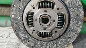 Как самостоятельно  поменять диск сцепления на автомобиле Ниссан  Патфайндер R51..