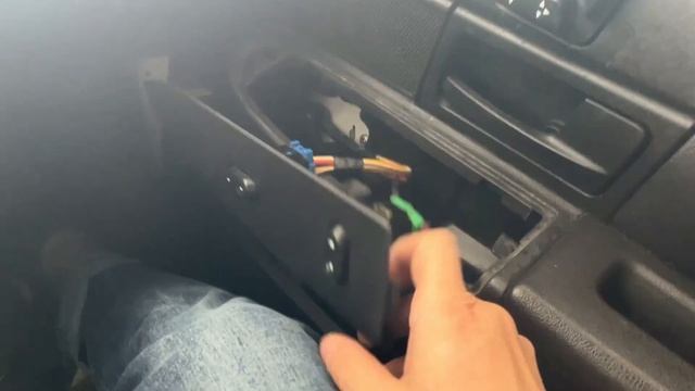 07 crown vic passenger window won`t go up смотреть онлайн