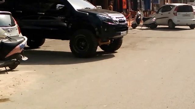 Extreme modified isuzu | isuzu D-max V-cross | 4X4 | offroading love смотреть онлайн