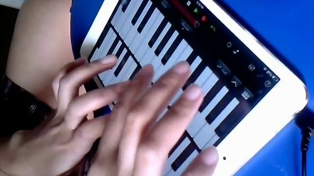 Yellow Coldplay - Ipad Mini GarageBand Piano Cover смотреть онлайн
