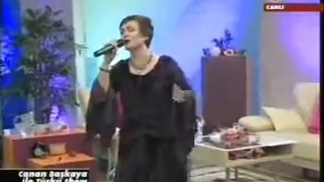 Gurbet Elde Bir Hal Geldi Başıma / Canan Başkaya смотреть онлайн