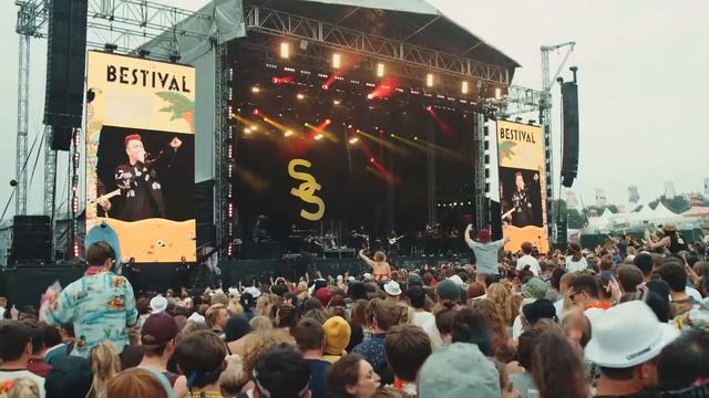 VisitBritain - Best of British Festivals смотреть онлайн