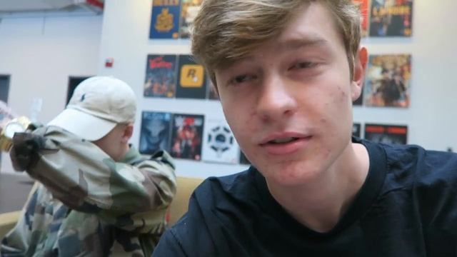 PLAYING VIDEO GAMES WITH MAC MILLER!! смотреть онлайн