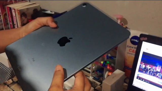 📦 Unboxing iPad Air4 (sky blue) + AirPods | back to school 💕 смотреть онлайн
