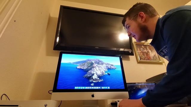 Old vs new: 2011 Macbook Pro (OS 10.8) vs 2015 iMac (OS 10.15.3) смотреть онлайн