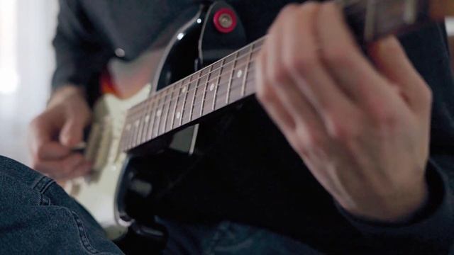 Guitar loop using AmpliTube Custom Shop (free version) смотреть онлайн