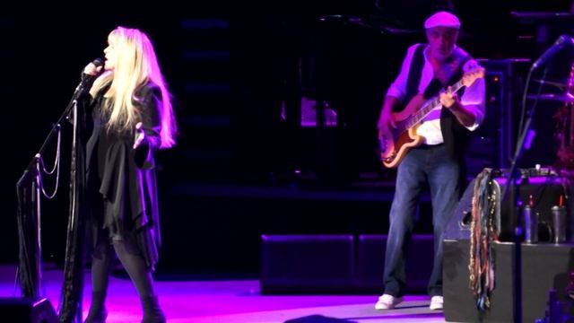 Fleetwood Mac - Gypsy; Chicago, IL 4/13/13 смотреть онлайн