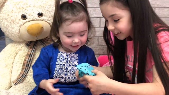 Видео для детей Распаковка куклы Лол Сюрприз смотреть онлайн