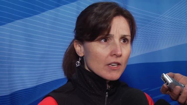2012 Ford World Women's Curling Championship Draw 9 Media Scrum смотреть онлайн