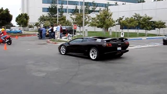 Lamborghini Day at Cars & Coffee 06-09-07 смотреть онлайн