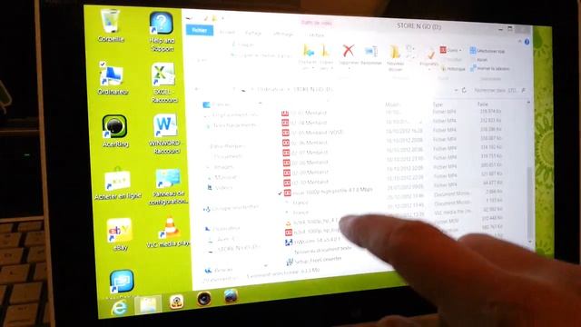 Acer W510 Windows 8 - basic features and browsing.mp4 смотреть онлайн
