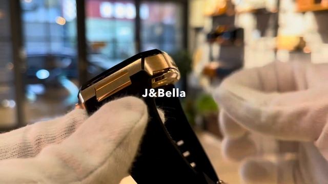 Apple Watch 玫瑰金黑框-黑色橡膠錶帶 смотреть онлайн