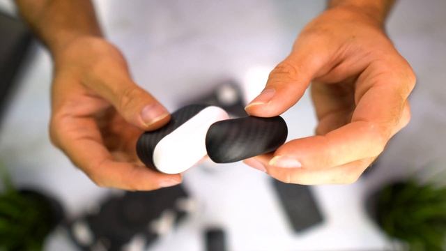 Apple AirPods LaterCase (Gen 3) смотреть онлайн