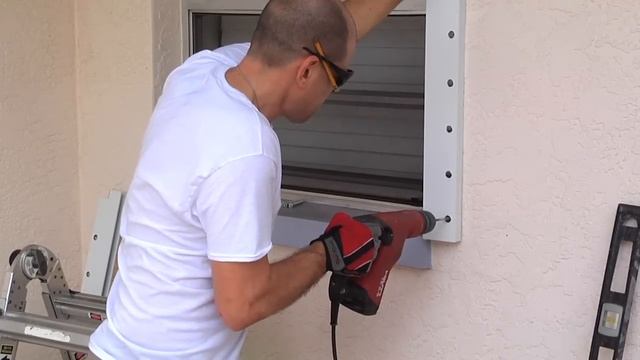 Smart Companies Roll Shutter Installation Video HD.mov смотреть онлайн