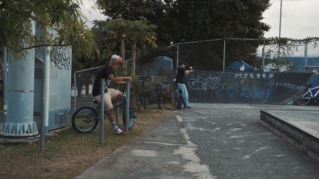 BMX - 2020's last session! смотреть онлайн