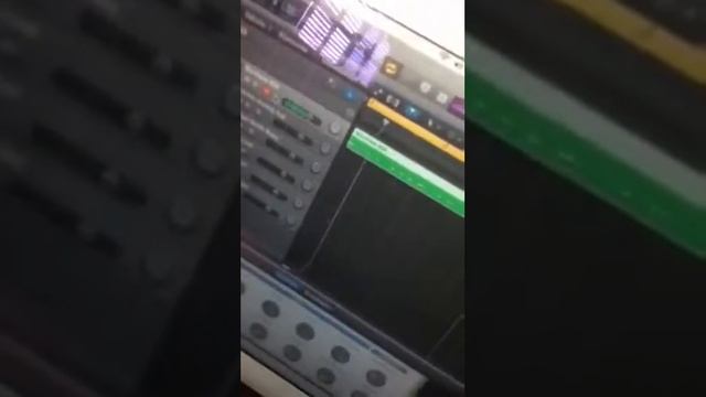 ... Probando el Logic Pro X con el Logic Remote para iPad смотреть онлайн