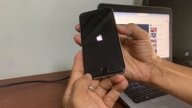 Iphone 6 7/7 6 Plus: How to Fix Black Screen, Display Wont Turn On, Screen is Blank смотреть онлайн