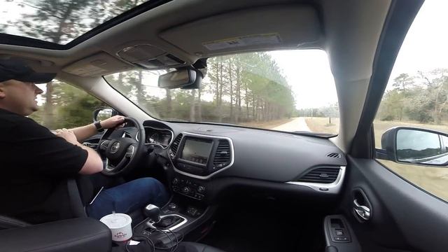 HD Drive Review - 2017 JEEP Cherokee Trailhawk V6 - 4Low and Rear Diff Locked! смотреть онлайн
