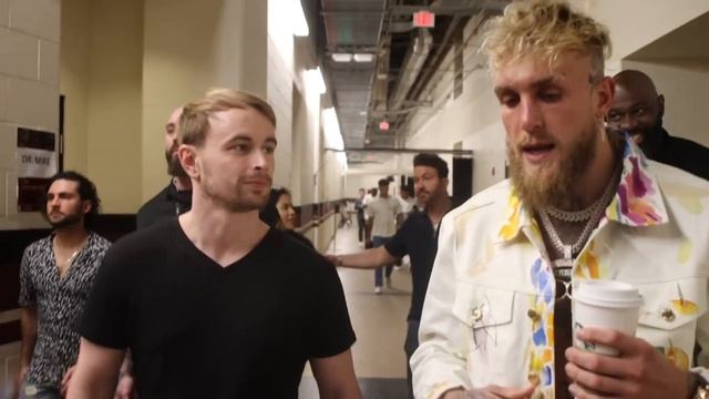 Jake Paul asks Conor McGregor to join him; Makes tattoo bet with MacLife reporter смотреть онлайн