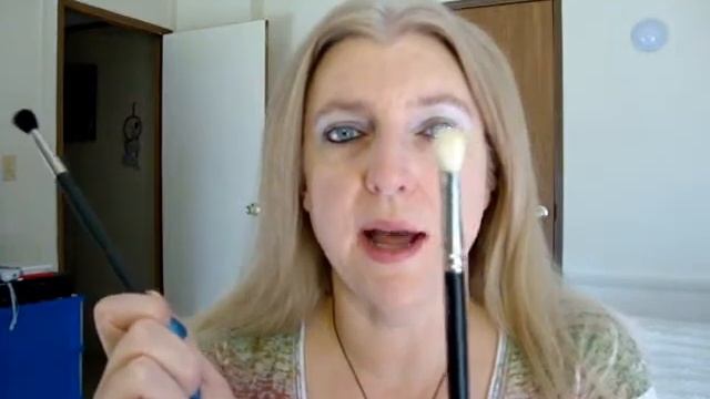 MAKEUP BRUSHES PART ONE смотреть онлайн
