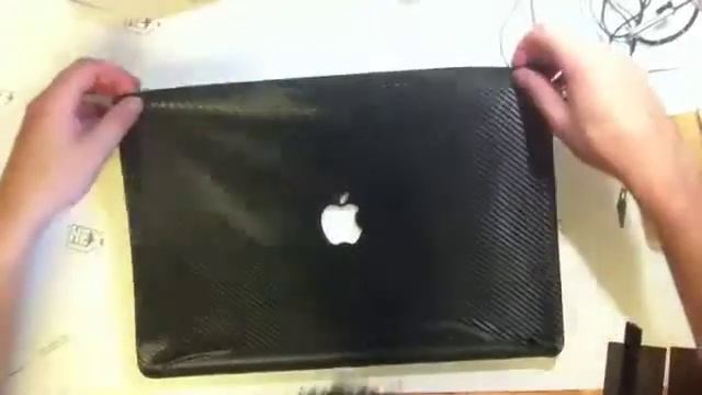 macbook pro 15 extreme fit carbon skin - q-skins.dk смотреть онлайн