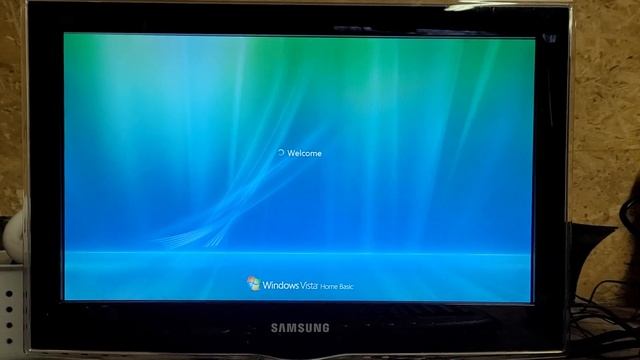 2007 eMachines W3611 running Windows Vista Home Basic with SP2 смотреть онлайн